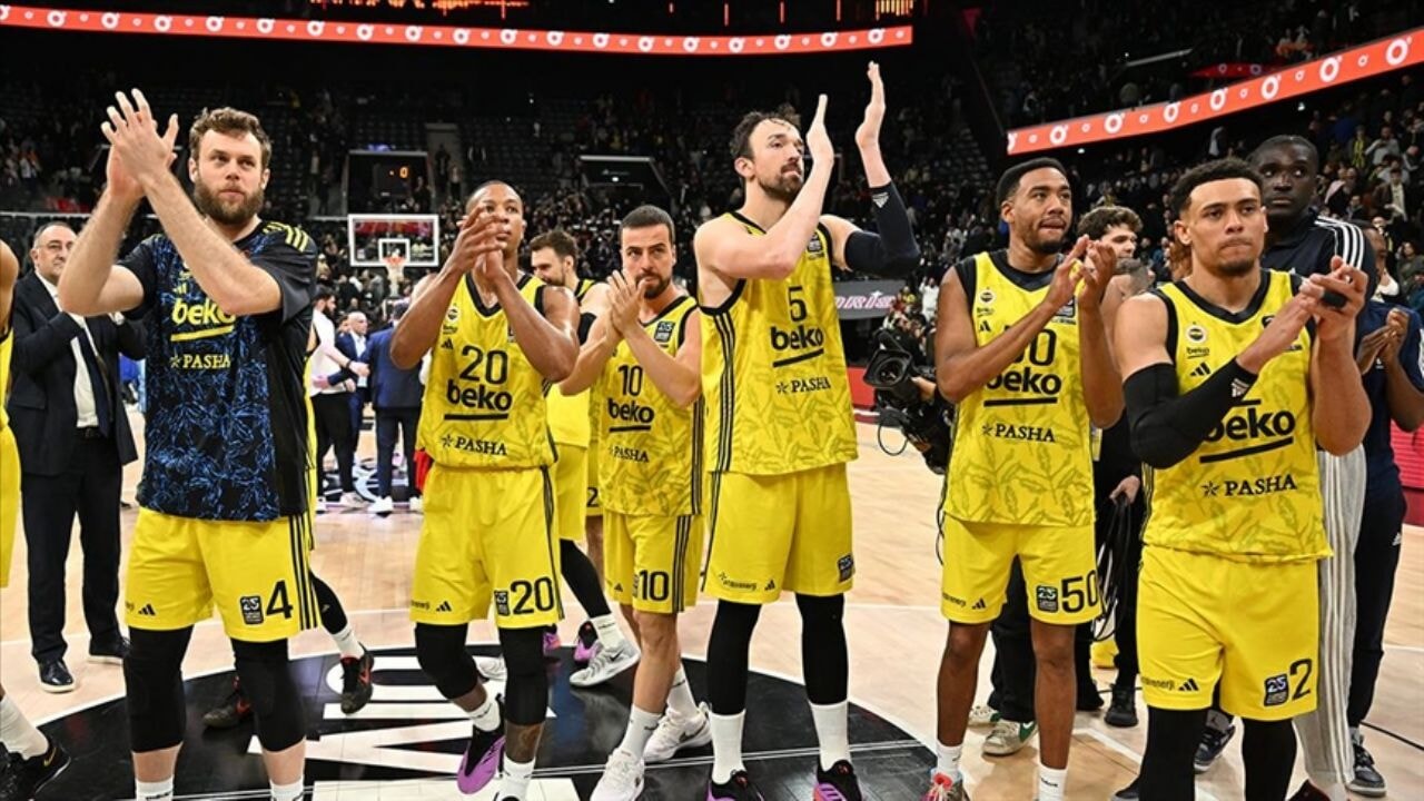 Fenerbahçe Beko Paris'i fethetti! Kritik deplasmanda büyük zafer
