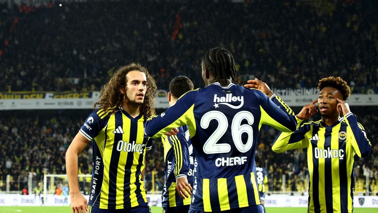 Fenerbahçe, Fatih Karagümrük'e konuk olacak