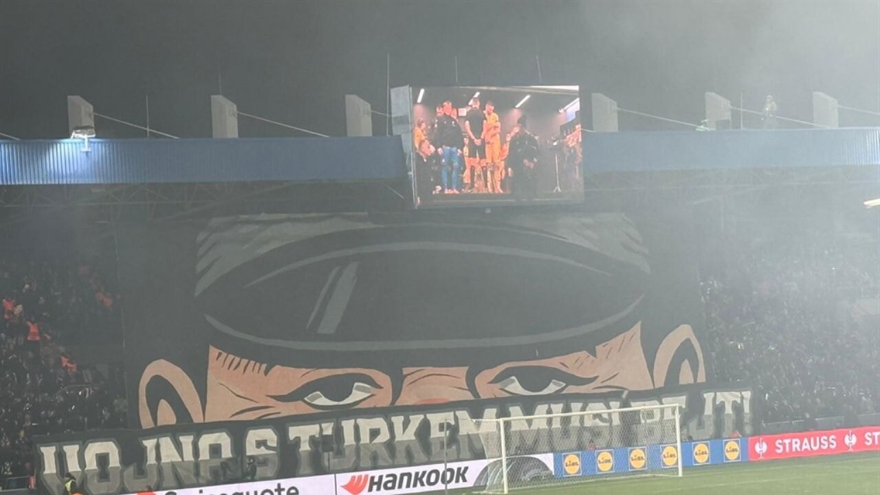 Fenerbahçe maçındaki pankart için Viktoria Plzen'den açıklama