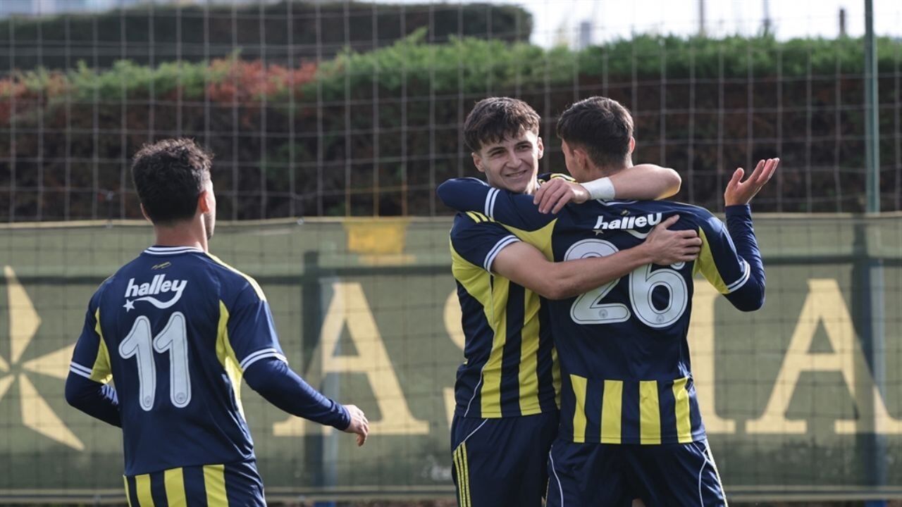 Fenerbahçe U19 takımında tekme isyanı