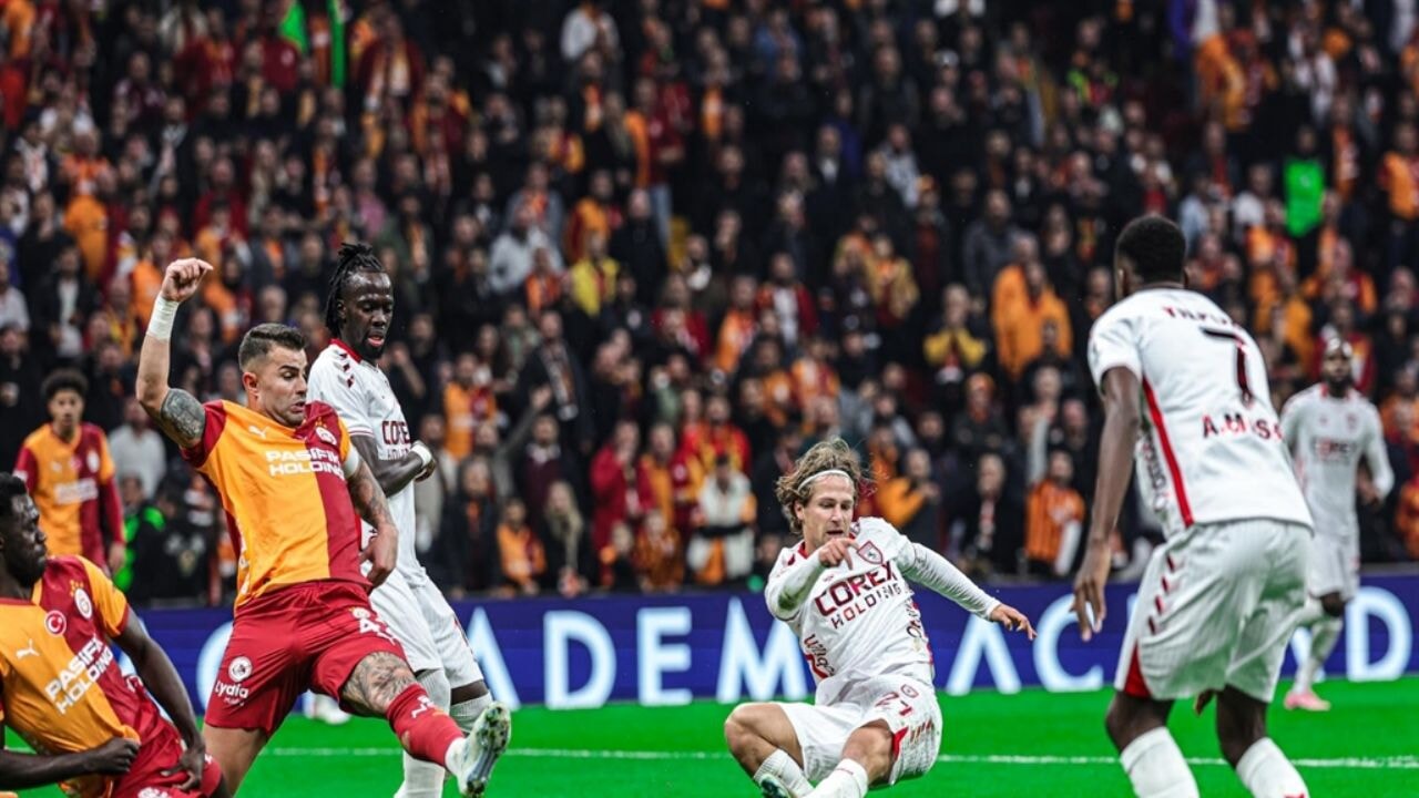 Galatasaray, 90+2 golüyle Samsunspor'u 3-2 yendi; maçtan notlar...