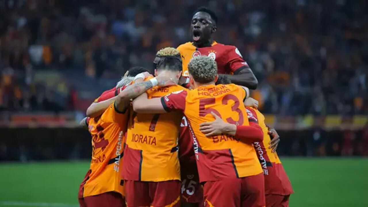Galatasaray Antalyaspor'u farklı geçti
