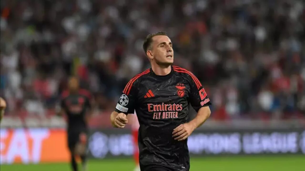 Galatasaray'ı kutlamadı, eleştiriler patladı! Aileden zehir zemberek açıklama