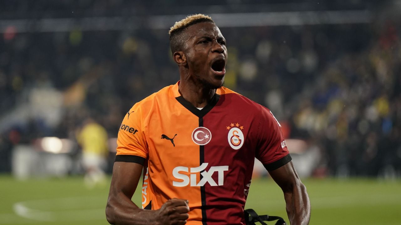 Galatasaray'ın yıldızı ameliyata alındı!