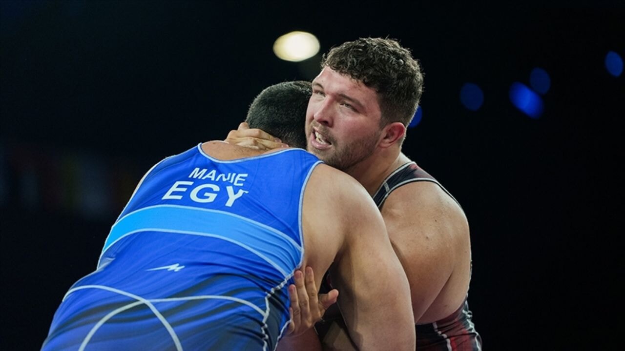 Hamza Bakır Avrupa Güreş Şampiyonası'nda tarih yazdı