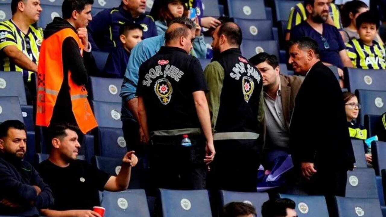 İsmail Kartal pankartına müdahale