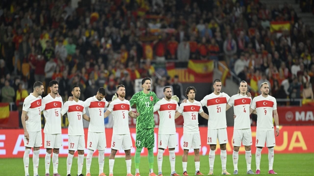 İspanya 'bizim çocuklar'ı konuşuyor!.. Millilerimizin yarınki kuradaki rakipleri...