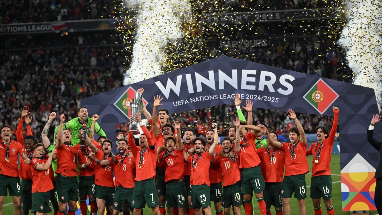 Portekiz-İspanya finali nefes kesti: Penaltılarla gelen şampiyonluk