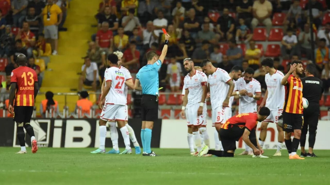 Süper Lig'de Sivasspor'un kırmızı kart rekoru