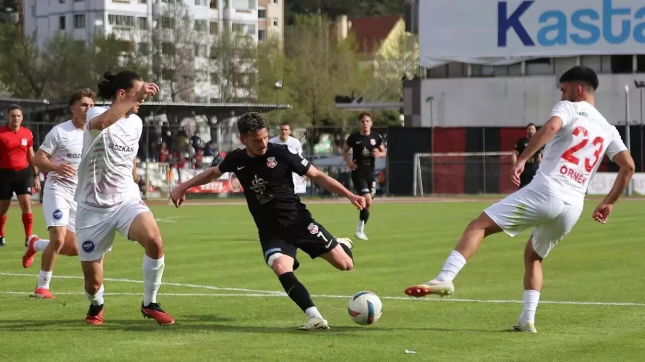 TFF 2. Lig play-off'ta nefes kesen mücadele: İki takım adını 3. tura yazdırdı