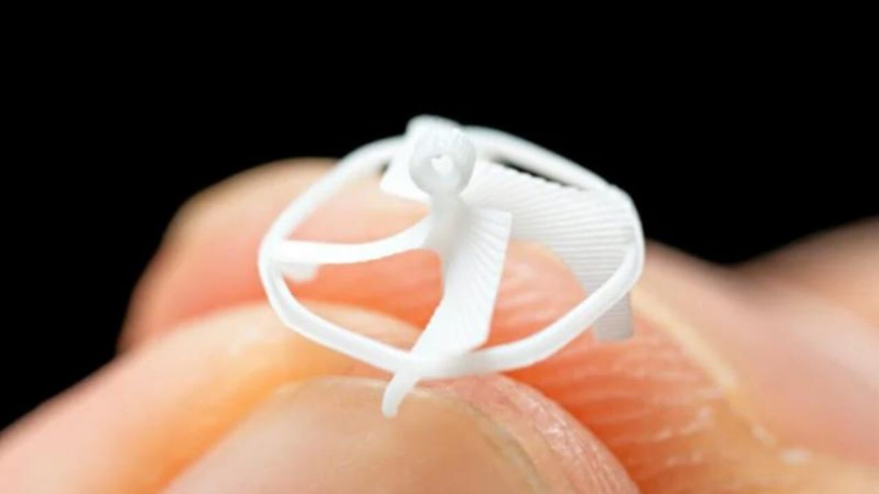 Dünyanın en küçük uçan robotu: Arı gibi hareket ediyor