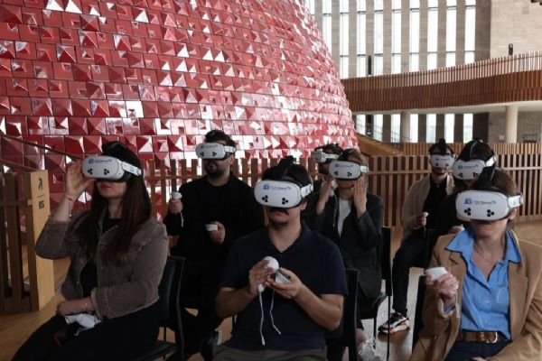 Türk Telekom, 5G teknolojisini kültür ve sanatla buluşturuyor! Yenilikçi uygulama AKM'de hayat geçirildi