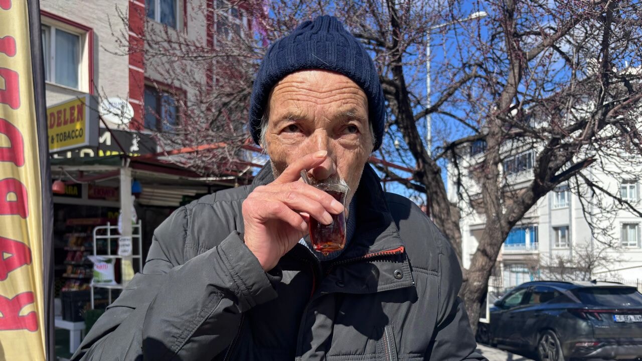 34 yıldır su içemiyor: 'Suya, gülmeye hasret kaldım'