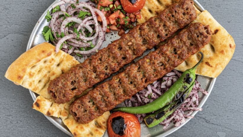 Adana kebap ve urfa kebap arasındaki fark: Adana mı urfa mı acılı?