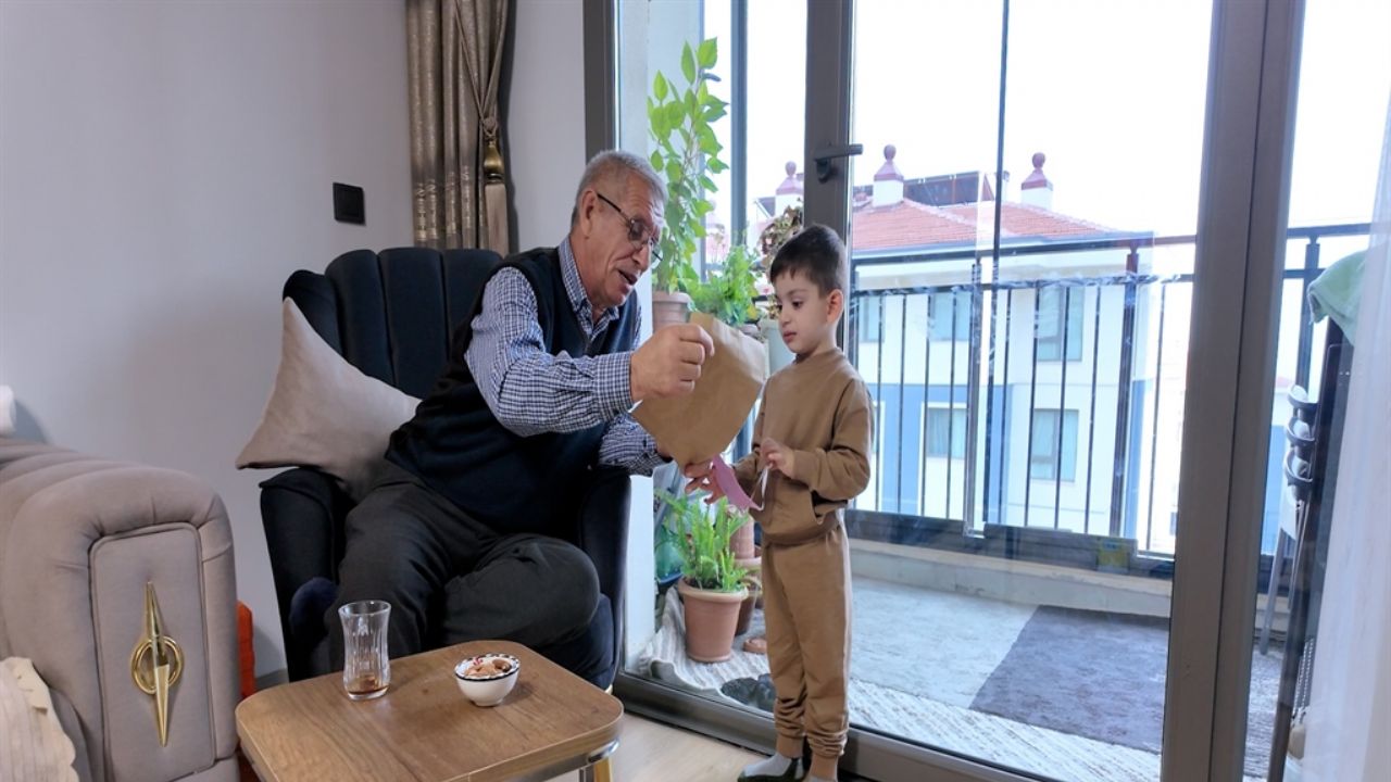 Bakan Kurum'dan küçük Yusuf ve dedesinin hikayesi