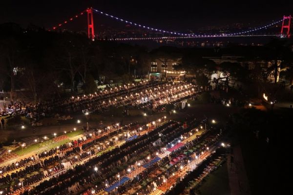 Boğaziçi Üniversitesi'nde iftar ve teravih coşkusu