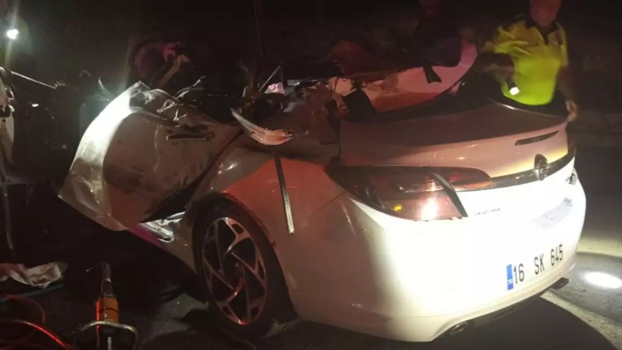 Bursa'da kaza faciası: Aynı aileden 3 kişi olay yerinde can verdi