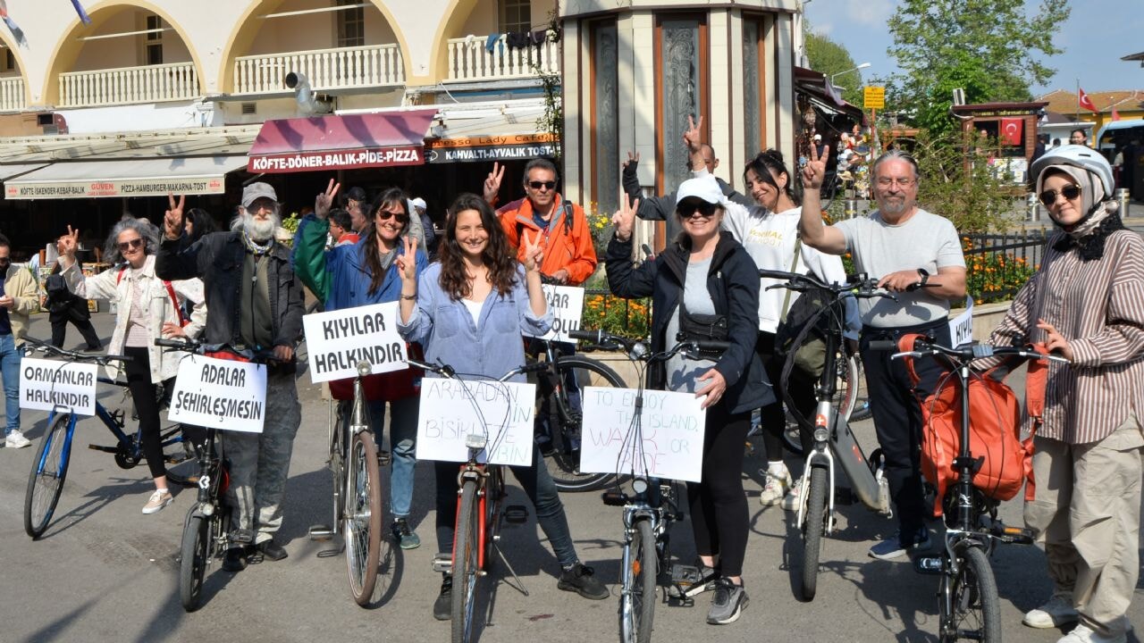 Büyükada Bisiklet Treni'ne halktan tam not, yetkililerden sessizlik!