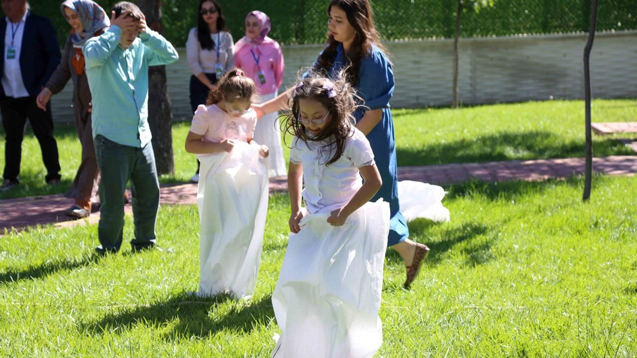DOSD MERAM 'Gelenekten Geleceğe' anlamlı bir köprü kurdu