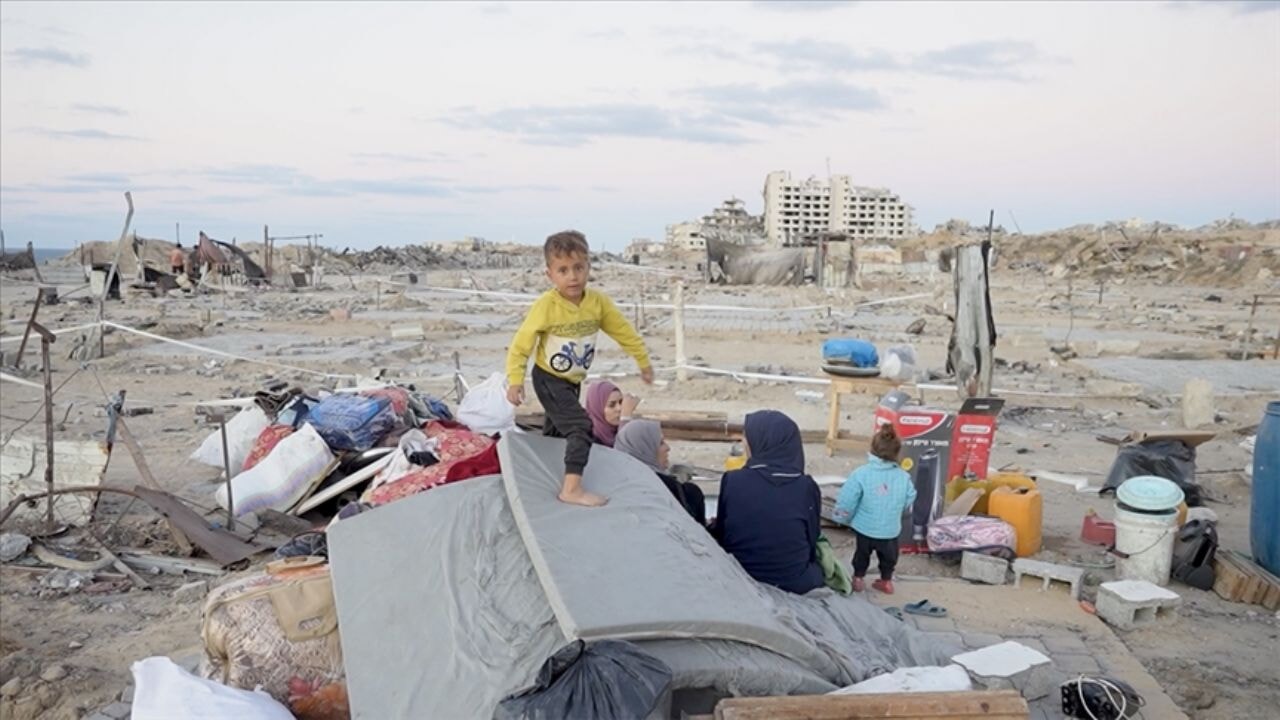 'Evlerine' dönen Gazzeli aile yaşadııklarını anlattı