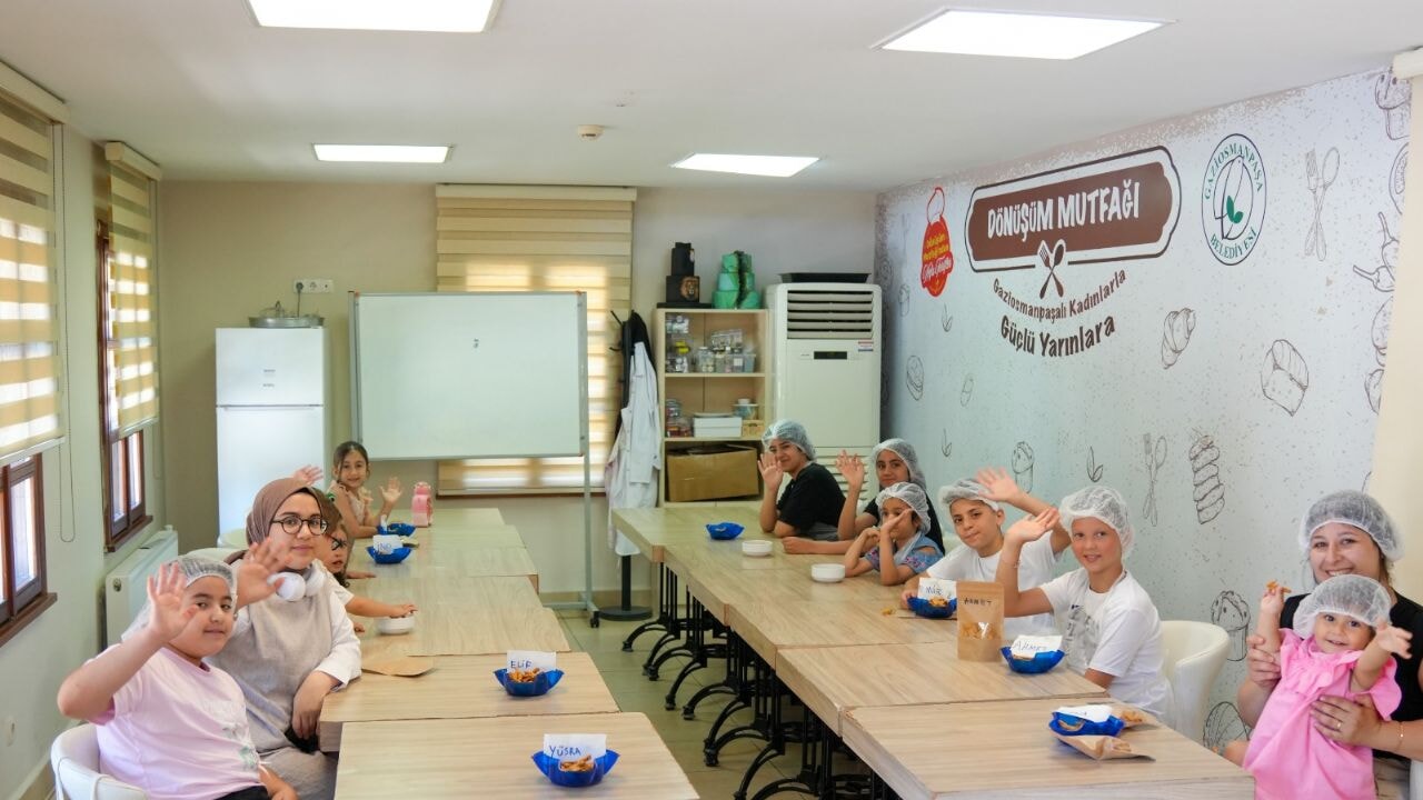 Gaziosmanpaşa'da Minik Ellerden Büyük Lezzetler