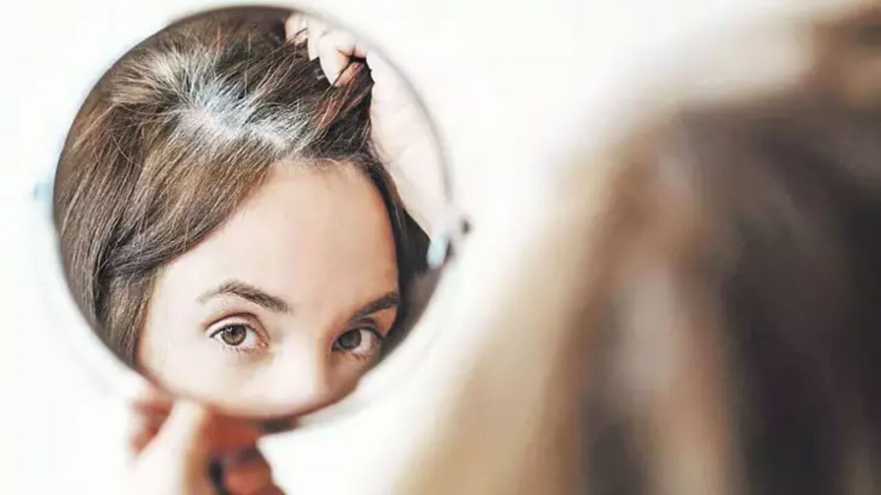 Gençlik sırrı ortaya çıktı: Saçlarınızı bu besinler mi koruyor?