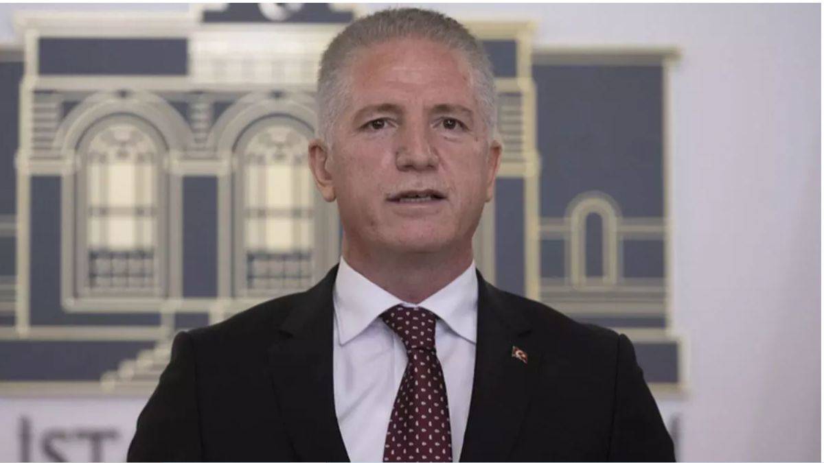 İstanbul Valisi Davut Gül Okul Aile Birliği Başkanları ile bir araya geldi