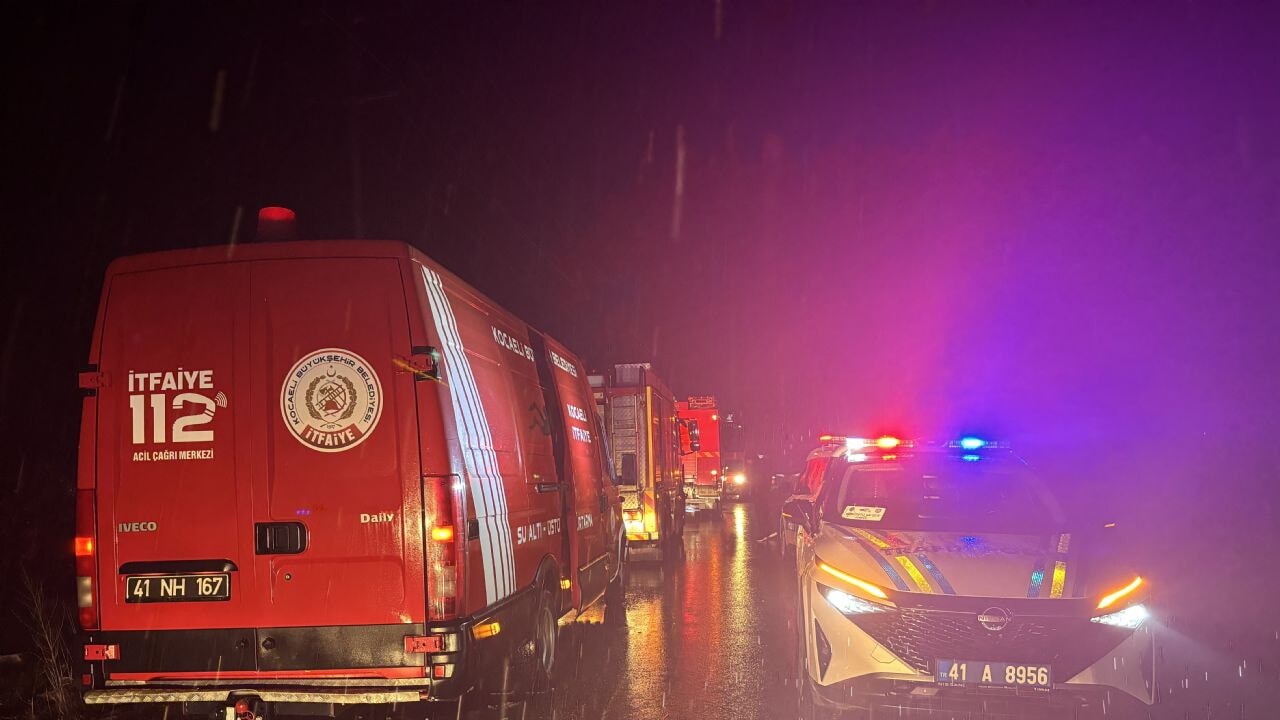 Kocaeli'de gece yarısı korkunç kaza