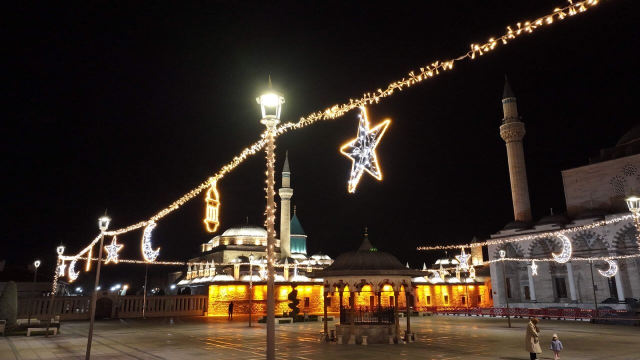 Konya 11 Ayın Sultanı Ramazan'a Işıl Işıl Giriyor