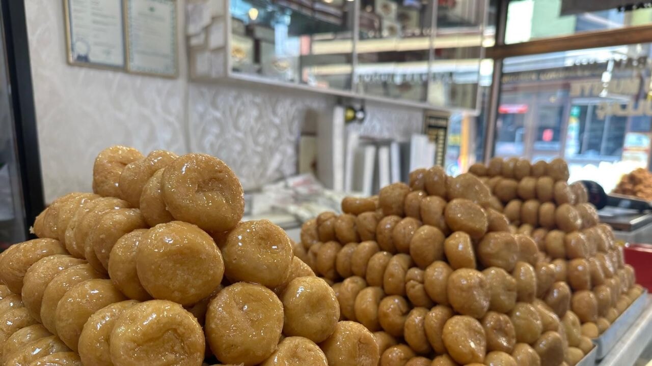'Meraklı Baklavacı'nın 66 yıllık sırrı: Ramazan helvası