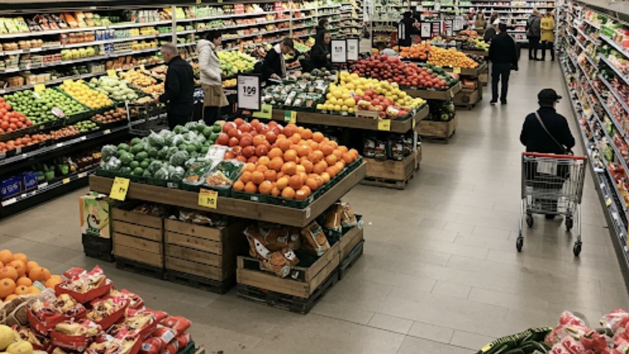 Piknik ve kamp ürünlerinde yaz indirimi: 16 Mayıs Cuma Bim aktüel broşürü | Mutfak ve sunum ürünlerinde şık seçenekler, gıda ürünlerinde uygun fiyatlar!