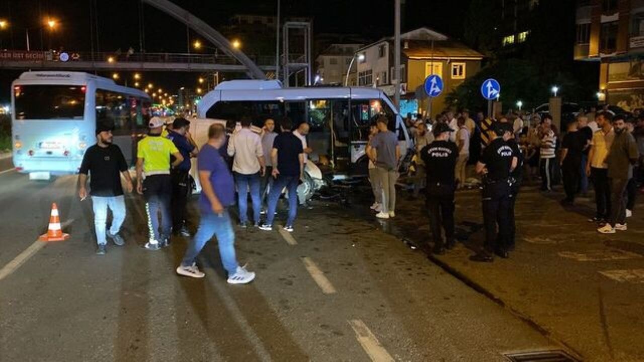 Rize'de Adnan Menderes Bulvarı'nda trafik kazası