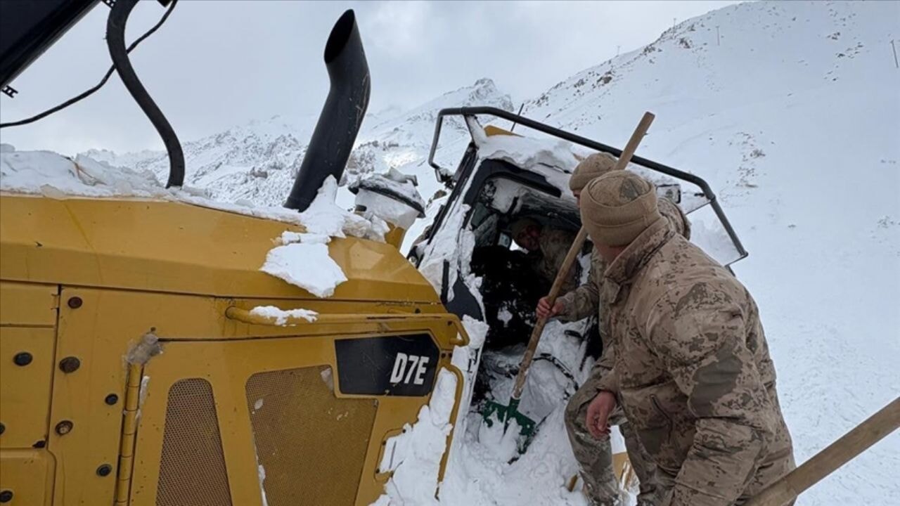 Şırnak'ta çığ düştü