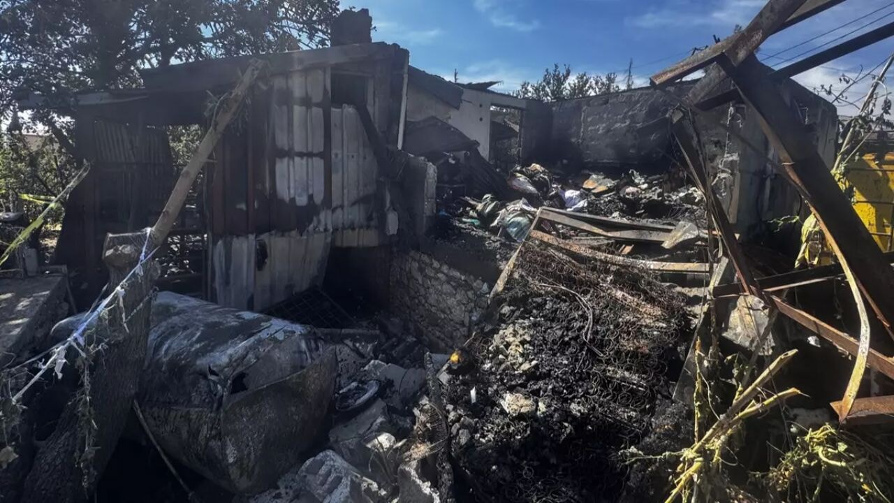 Tarsus'ta çıkan yangın dehşet saçtı: İki kişi can verdi