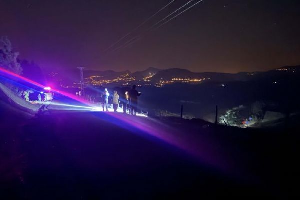 Uçuruma yuvarlanan hafif ticari araçtaki 1 kişi öldü, 3 kişi yaralandı