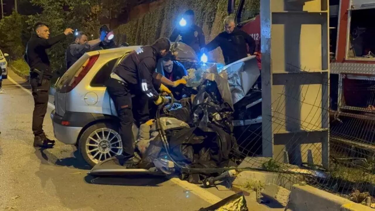 Zonguldak'ta trafik faciası! Hurdaya dönen otomobilde 2 kişi yaşamını yitirdi